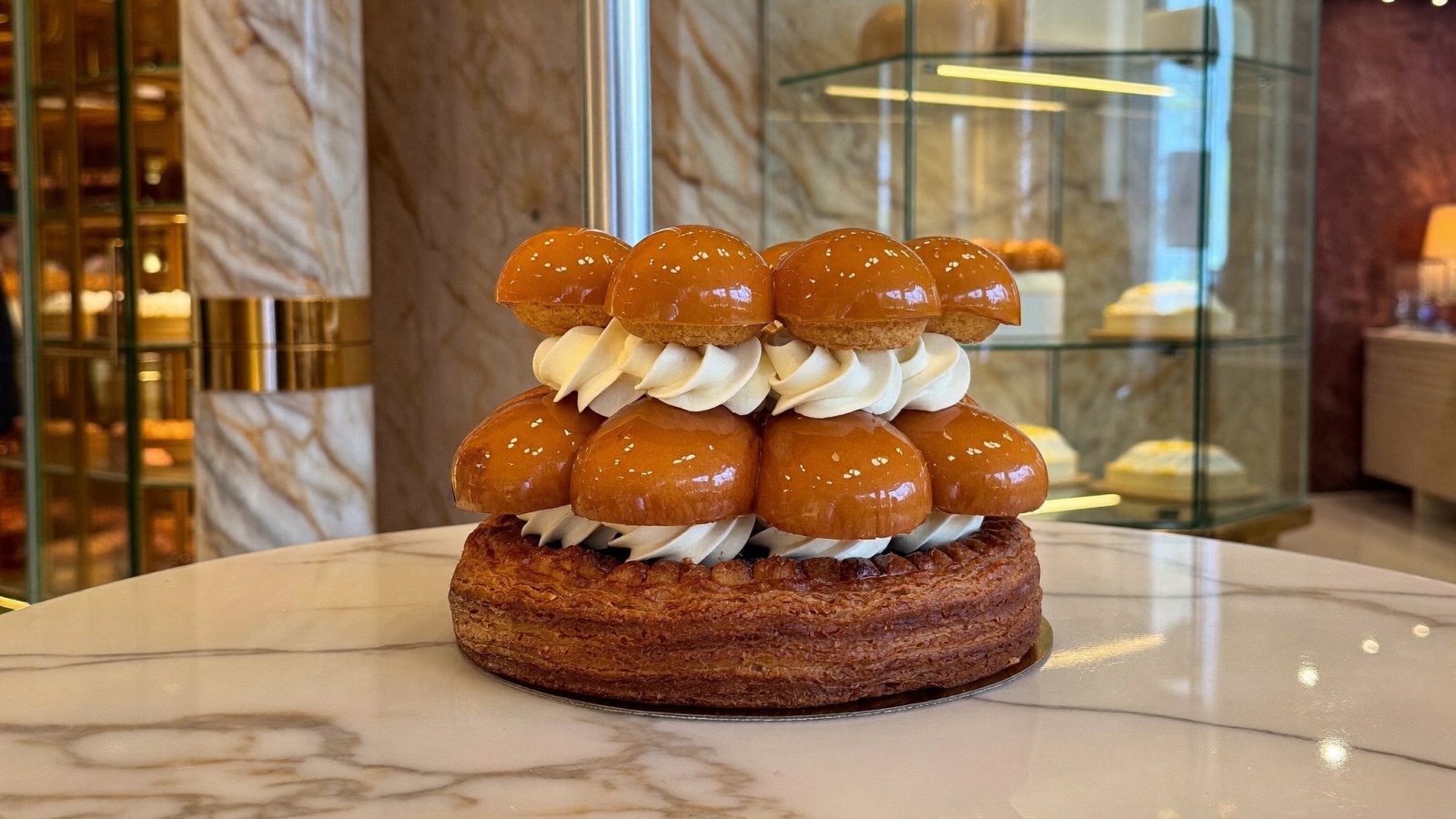Saint Honor: la pasticceria francese che ha conquistato il mondo